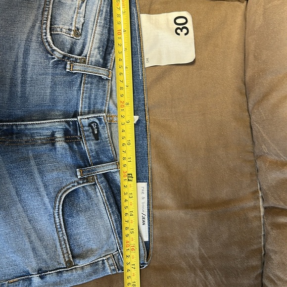 Rag and Bone Jean - Picture 14 of 16